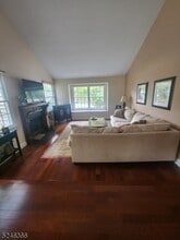 18 Dorset Ln in Bedminster, NJ - Building Photo - Building Photo