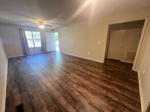 4813 Oak Meadow Dr in Northport, AL - Building Photo - Building Photo