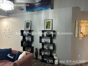 3085 Prichard Dr in Lexington, KY - Building Photo - Building Photo