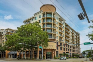 3590 Coral Wy in Miami, FL - Building Photo