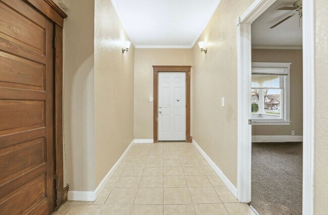 1610 Court St in Saginaw, MI - Building Photo - Building Photo