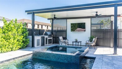 15817 SW 138th Terrace in Miami, FL - Building Photo - Building Photo