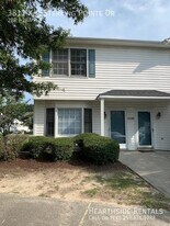 3811-3X-1 Sterling Pointe Dr in Greenville, NC - Building Photo