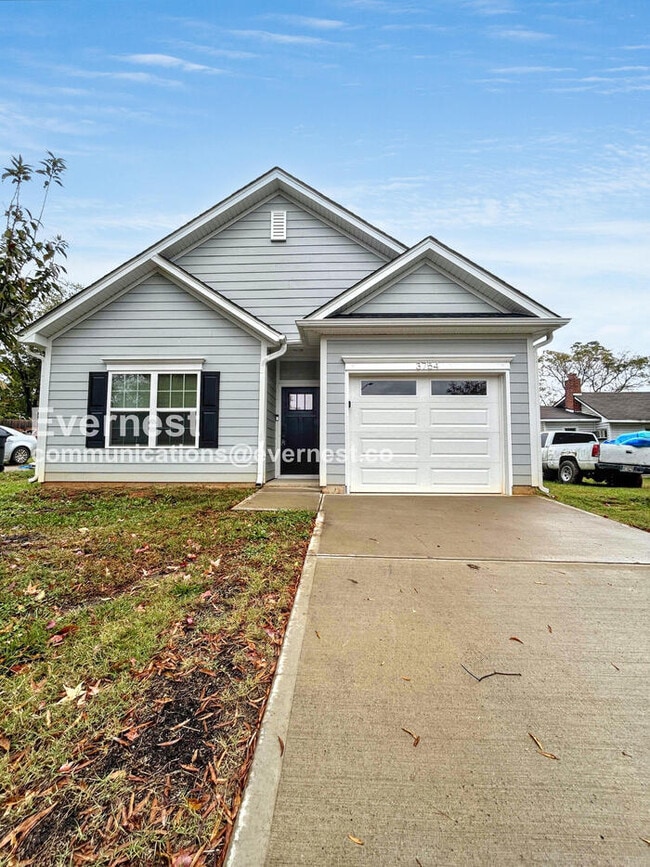 property at 3754 Glenwood Dr