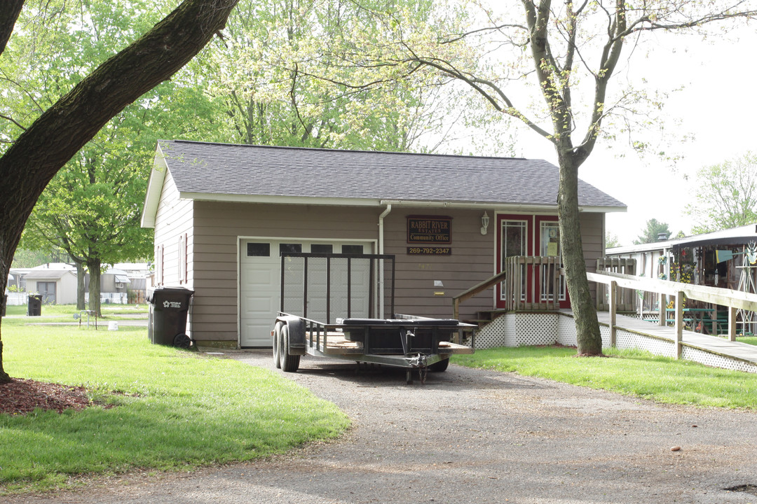 Rabbit River Estates in Wayland, MI - Building Photo