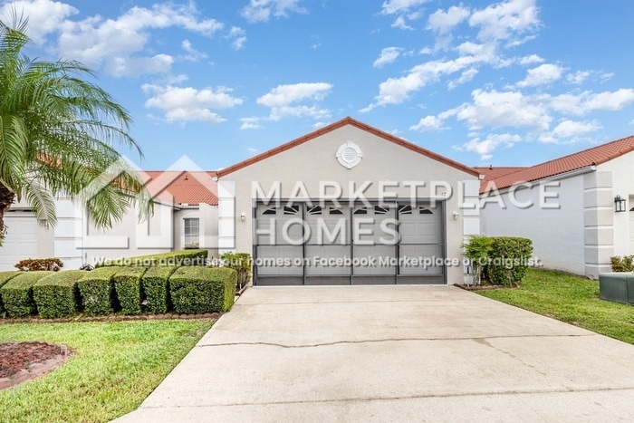 733 Carpenters Way in Lakeland, FL - Building Photo