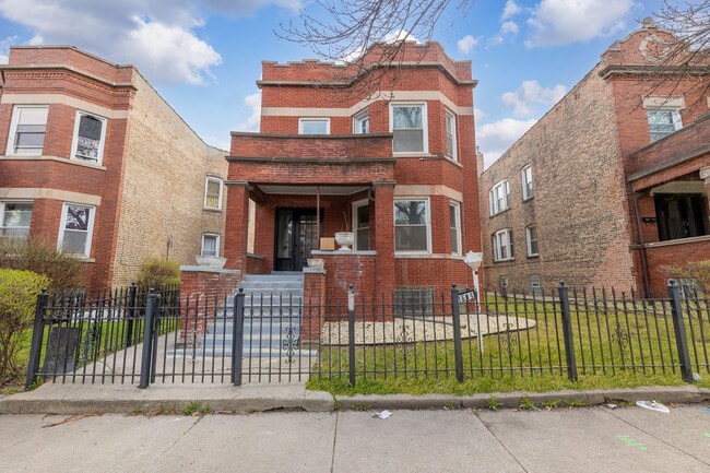 property at 7645 S Morgan St