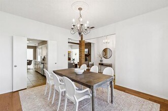 9702 Summerhill Ln in Dallas, TX - Building Photo - Building Photo