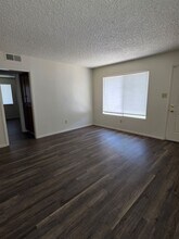2500 Ashe Rd in Bakersfield, CA - Building Photo - Building Photo