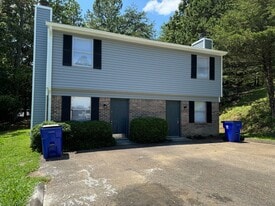 1511 Rustic Dr in Cleveland, TN - Building Photo