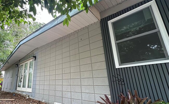 5023 Inverness Dr in Sarasota, FL - Building Photo - Building Photo