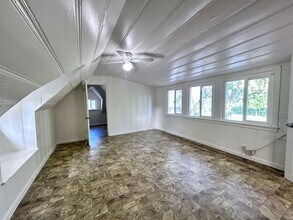 1933 Los Robles Blvd in Sacramento, CA - Building Photo - Building Photo