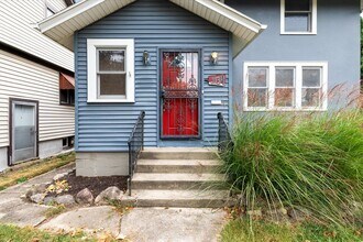 1134 Saint Joseph Blvd in Fort Wayne, IN - Building Photo - Building Photo