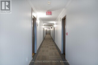 270 Brittany Dr in Ottawa, ON - Building Photo - Building Photo