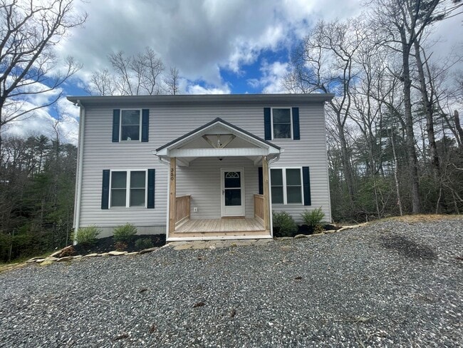 property at 350 Pinewood Cir