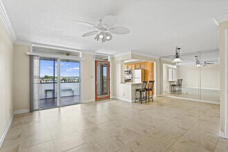 109 Paradise Harbour Blvd in North Palm Beach, FL - Building Photo - Building Photo