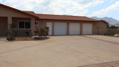 2428 E Sauk Ct in Sierra Vista, AZ - Building Photo - Building Photo