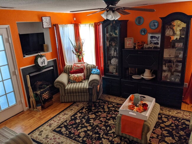 1316 Baltic St in Suffolk, VA - Foto de edificio - Building Photo