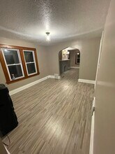 45 Bellwood Ave, Unit 2 in Buffalo, NY - Foto de edificio - Building Photo