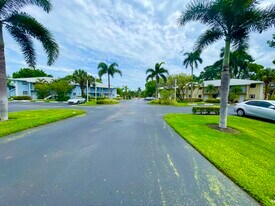 28181 Pine Haven Way in Bonita Springs, FL - Building Photo