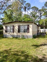 5550 Lyle Ln in Jacksonville, FL - Building Photo