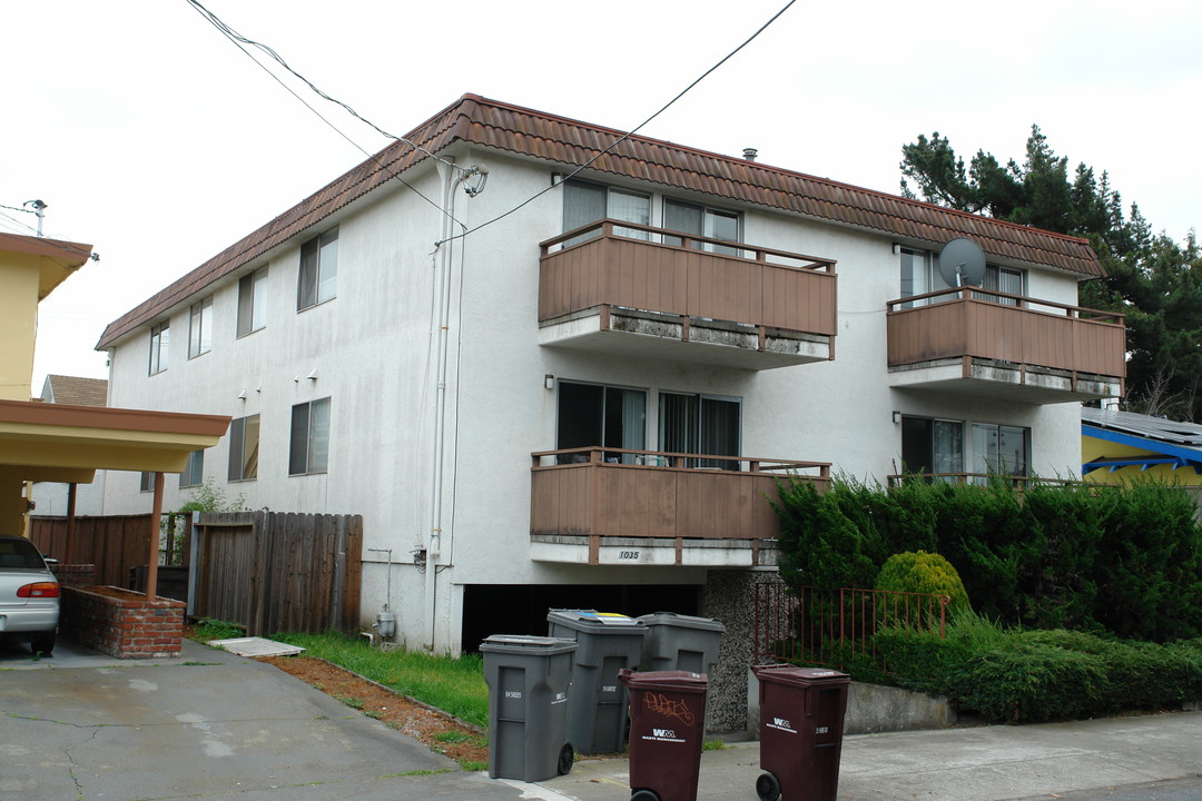 1035 Kains Ave in Albany, CA - Building Photo