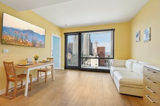 400 S Broadway in Los Angeles, CA - Building Photo - Building Photo