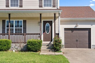 521 Falkland Cir in Clarksville, TN - Building Photo - Building Photo