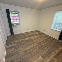 3208 Ellsworth Dr in Greenville, NC - Building Photo - Building Photo