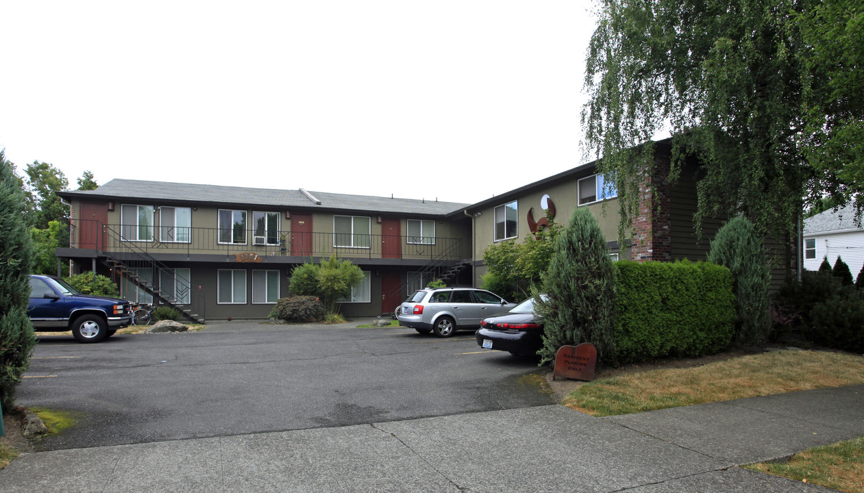 Waterborne Apartments in Portland, OR - Building Photo