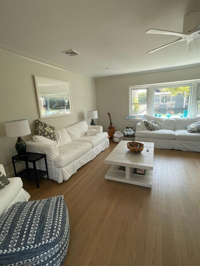 142 Flamingo St in Atlantic Beach, NY - Building Photo - Building Photo