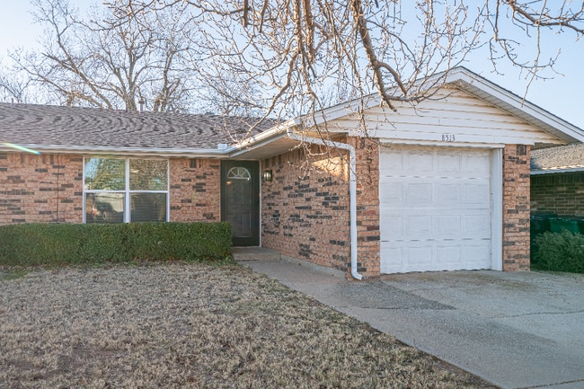8513 Wakefield Dr in Oklahoma City, OK - Building Photo - Building Photo