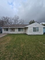 3511 Washington St in Pasadena, TX - Building Photo