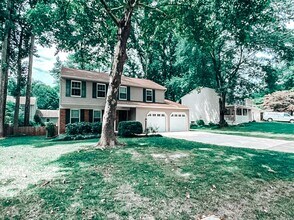 15202 Holleyside Dr in Montclair, VA - Building Photo - Building Photo