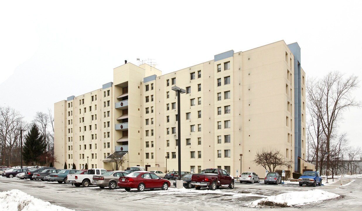 Carpenter Place Apartments in Ann Arbor, MI - Building Photo