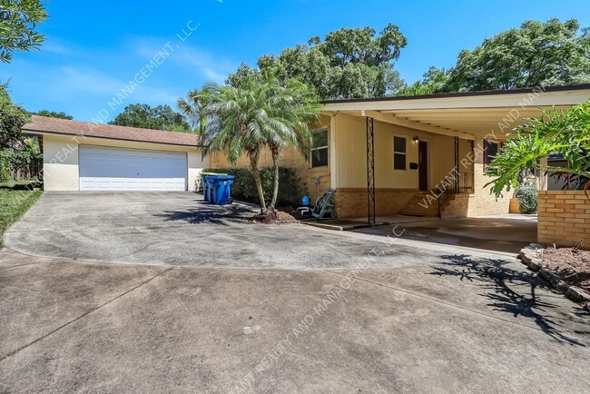 4009 Bess Rd in Jacksonville, FL - Building Photo - Building Photo