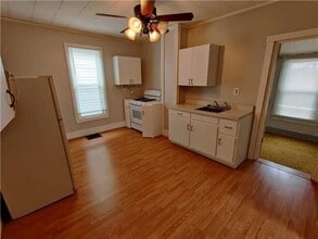 406 W Franklin St in Shelbyville, IN - Building Photo - Building Photo