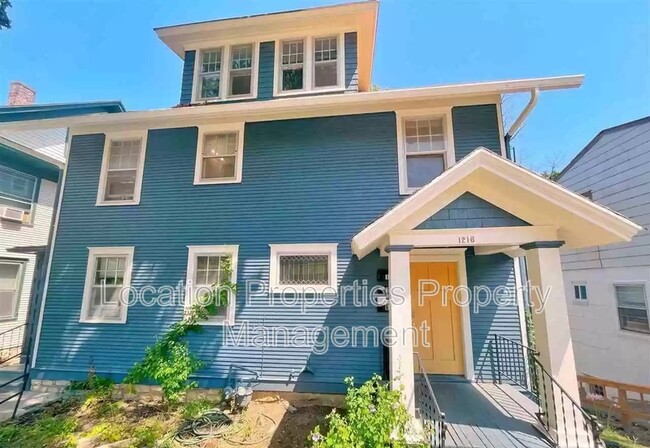 property at 1216 Louisiana St