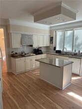 2323 Briarleigh Way in Dunwoody, GA - Building Photo - Building Photo