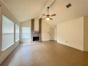 12242 Westlock Dr in Tomball, TX - Building Photo - Building Photo