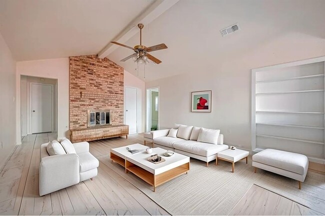 10535 Huntington View Dr in Houston, TX - Building Photo - Building Photo