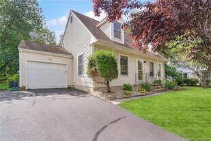 25 Walcott Green in South Windsor, CT - Building Photo