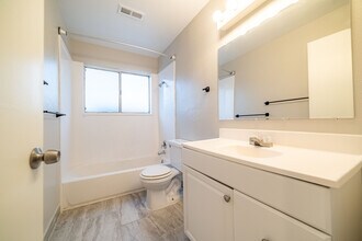 269 Montgomery St W, Unit 3 in Salt Lake City, UT - Building Photo - Building Photo