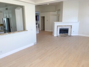 3116 Promenade in Costa Mesa, CA - Foto de edificio - Building Photo