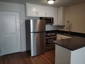 French Quarter in Dallas, TX - Building Photo - Building Photo