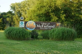 36 Canyon Ln in McFarland, WI - Building Photo - Building Photo
