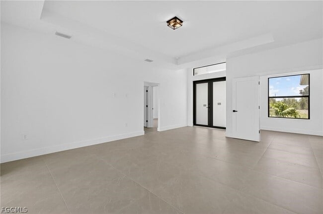 208 Pembroke St in Lehigh Acres, FL - Building Photo - Building Photo