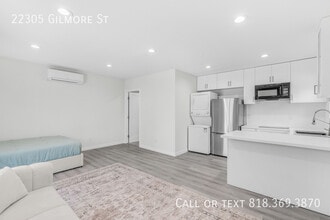 22305 Gilmore St in Los Angeles, CA - Building Photo - Building Photo