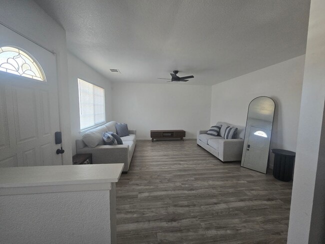 property at 1875 Idlewood Cir