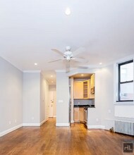 E 25TH ST. in New York, NY - Foto de edificio - Building Photo